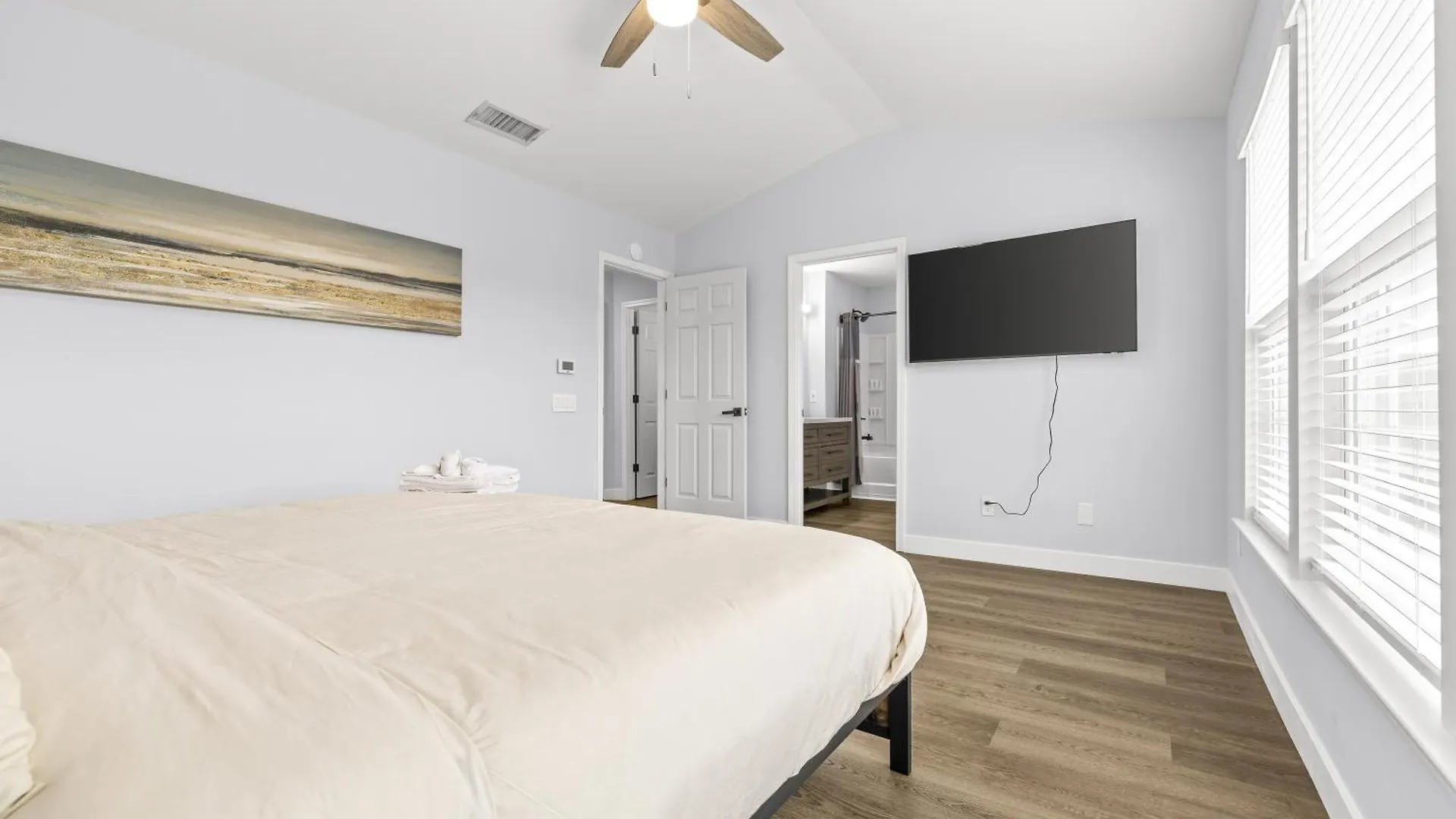 Family Retreat With Modern Comforts Charlotte 0*,  United States