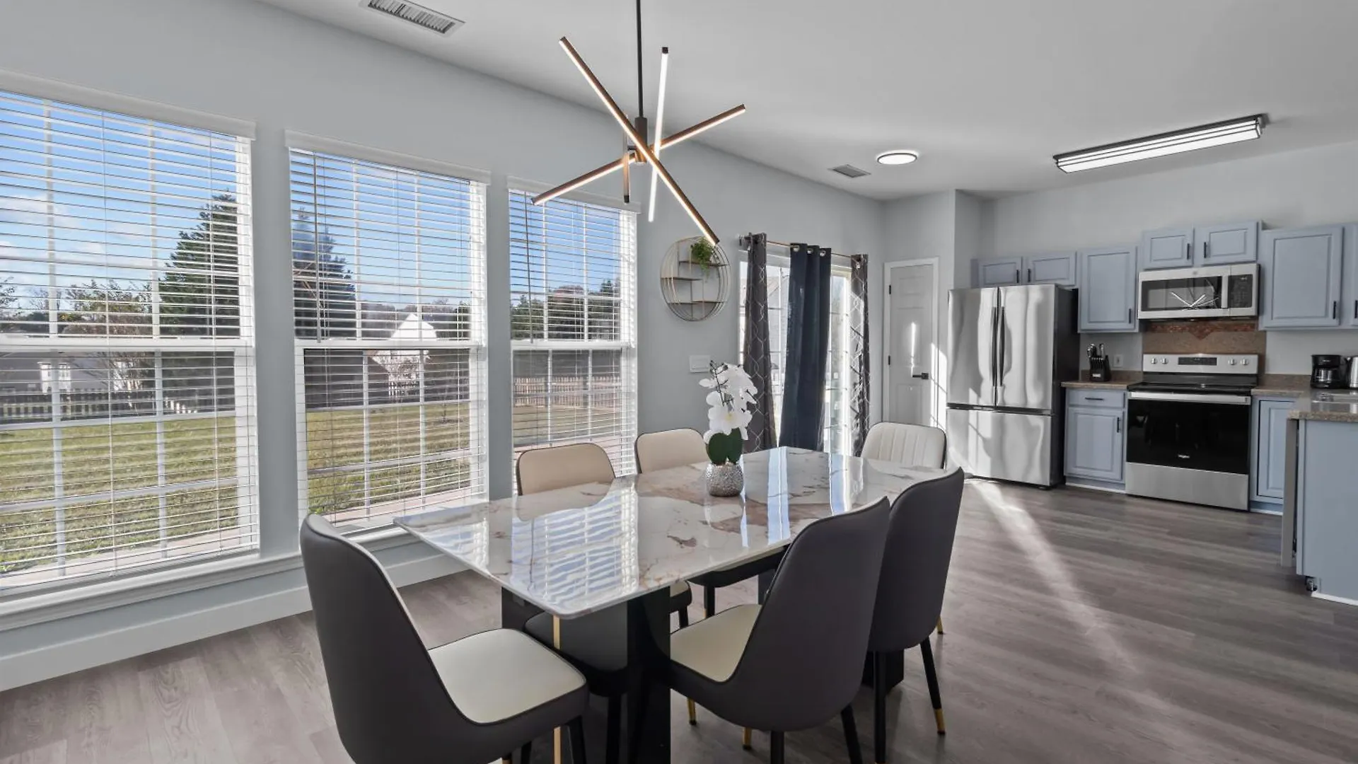 Apartment Family Retreat With Modern Comforts Charlotte